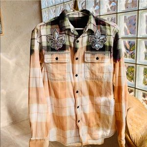 ✨Acid Washed Flannel Shirt w Sequin Fleur de Lis✨L
